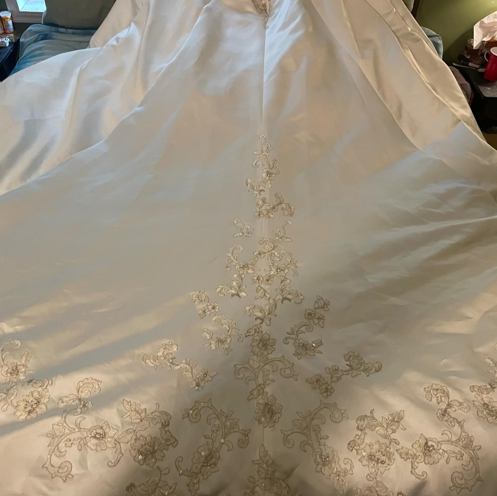 NWT Alfred Angelo wedding gown
